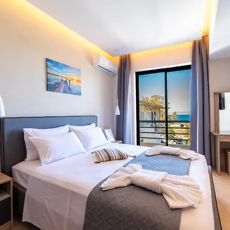 Blue Wave - Ixia Hotel