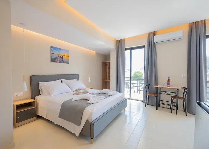 Blue Wave - Ixia Hotel