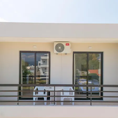 Blue Wave - Ixia Hotel