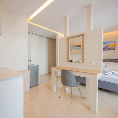 Blue Wave - Ixia Hotel